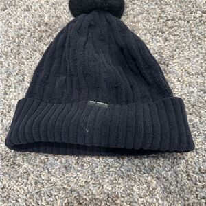 Lululemon  Black Ribbed Knit Beanie with Pom Pom